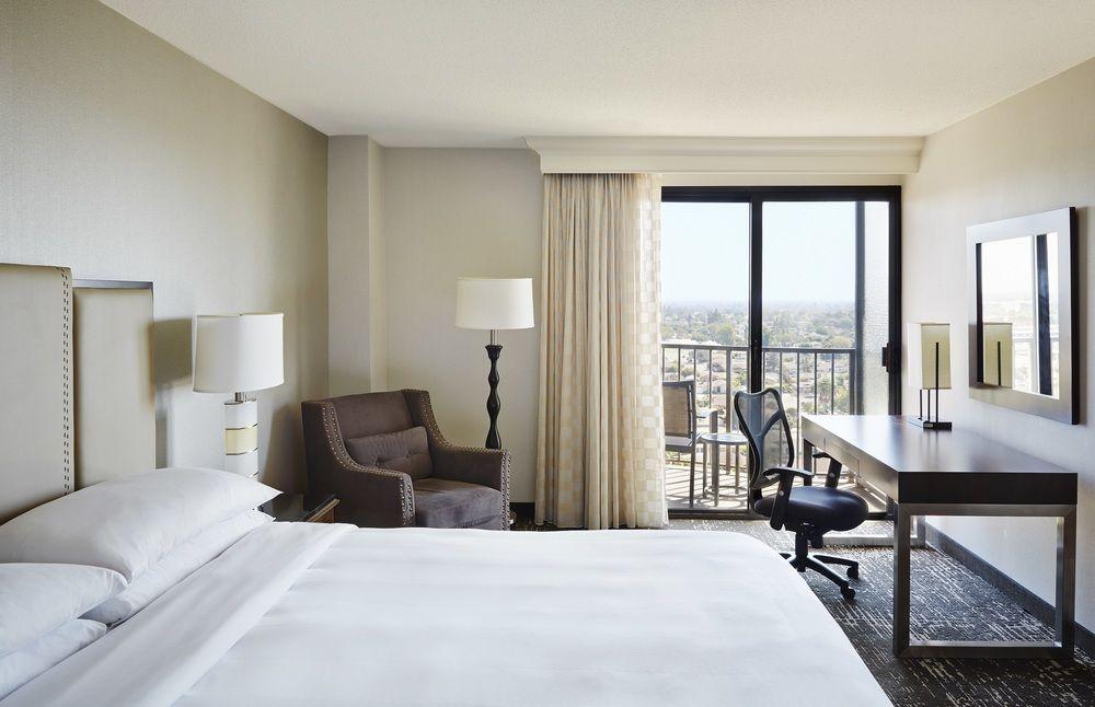 Anaheim Marriott Hotel Екстериор снимка